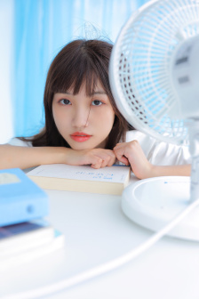 自己老婆给别的男人做陪护好吗